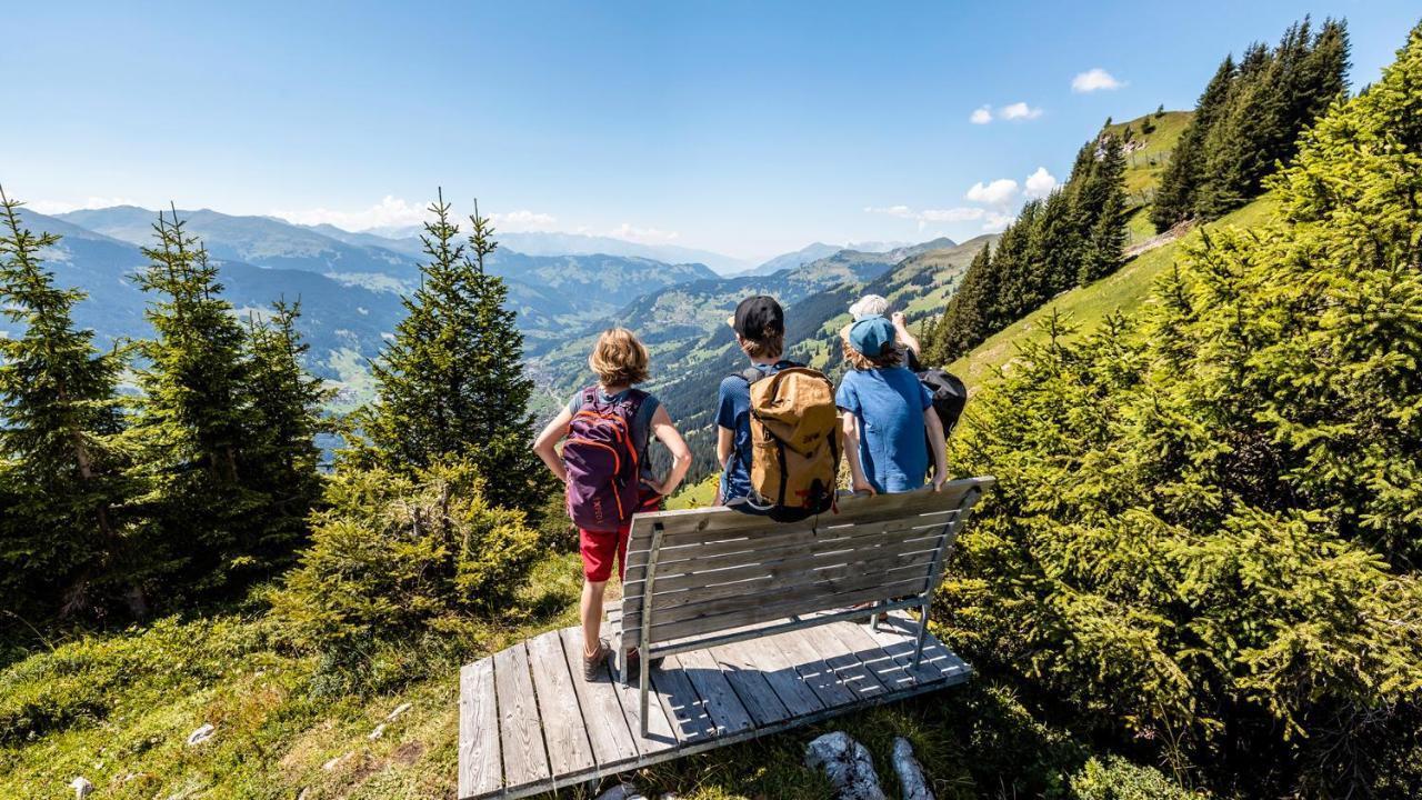 Madrisa Lodge Клостерс Екстер'єр фото